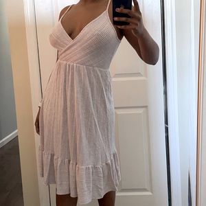 Low V cute Mid Dress